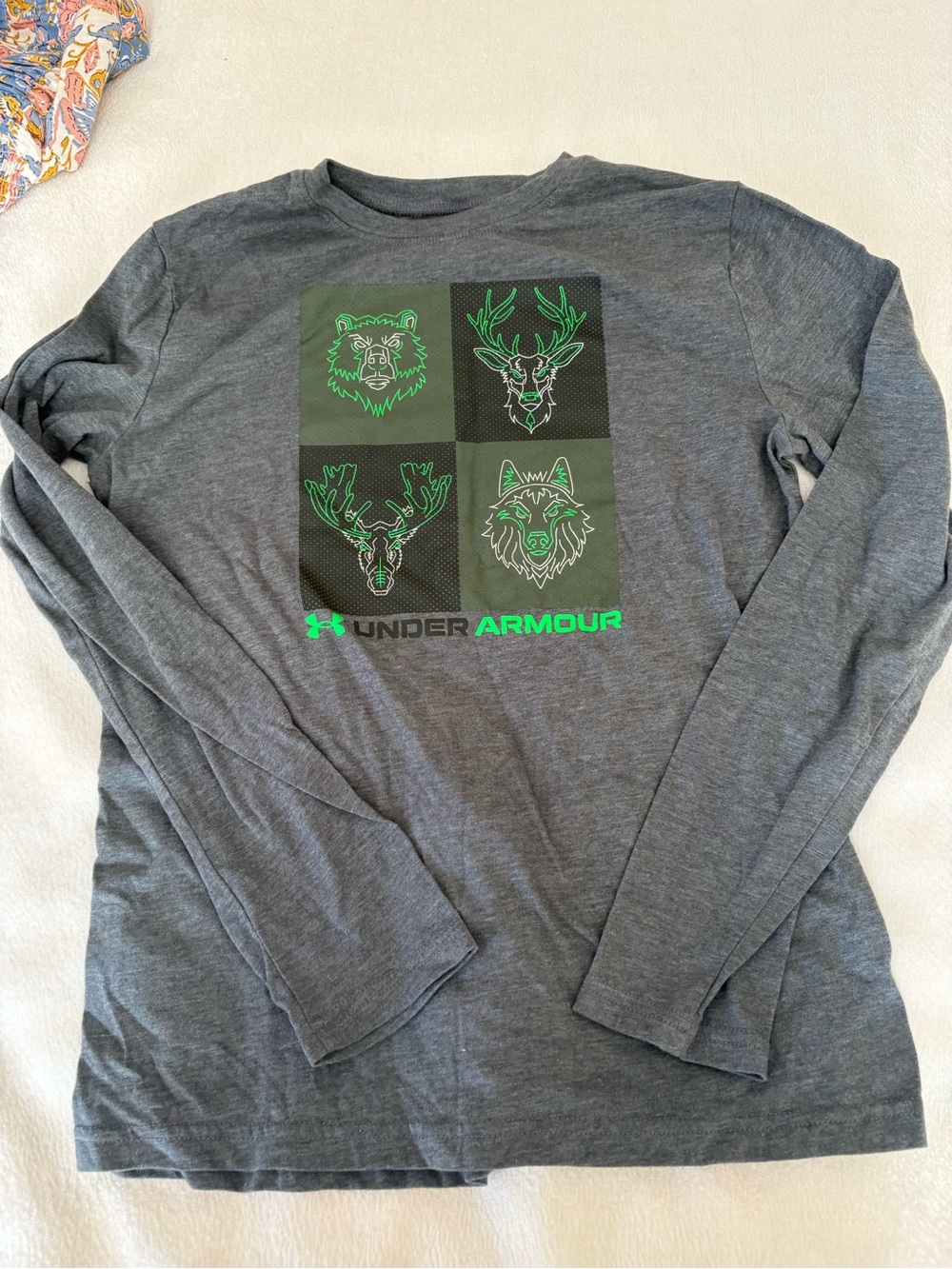 UNDER ARMOUR Gray Long-Sleeve Tee with Neon Green Graphic